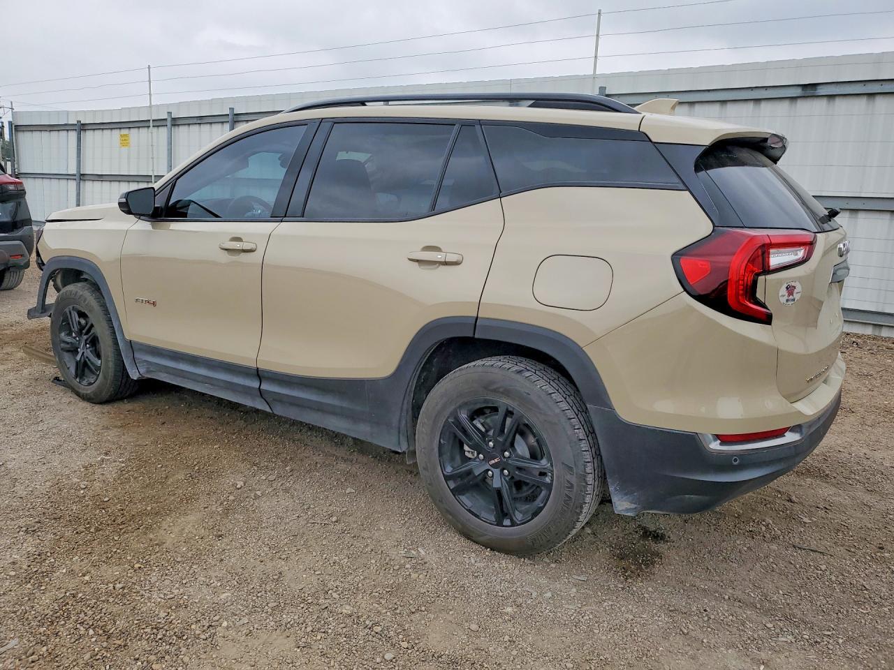 2022 GMC Terrain At4 - Фото 2