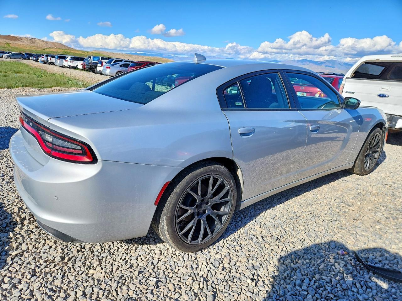2023 Dodge Charger Sxt - Image 3