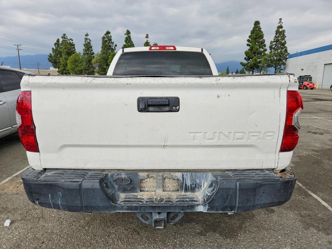 2015 Toyota Tundra Sr - Image 6