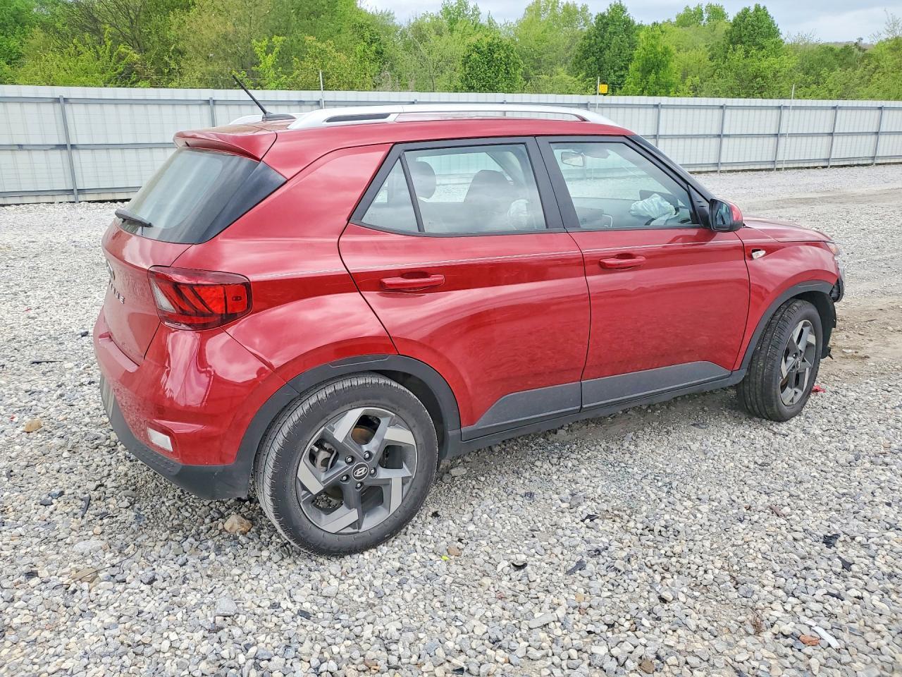 2023 Hyundai Venue Limited - Image 3