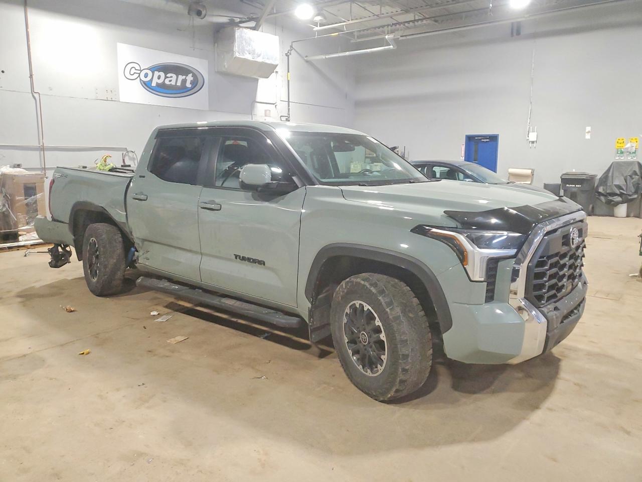 2024 Toyota Tundra Sr5 - Image 4
