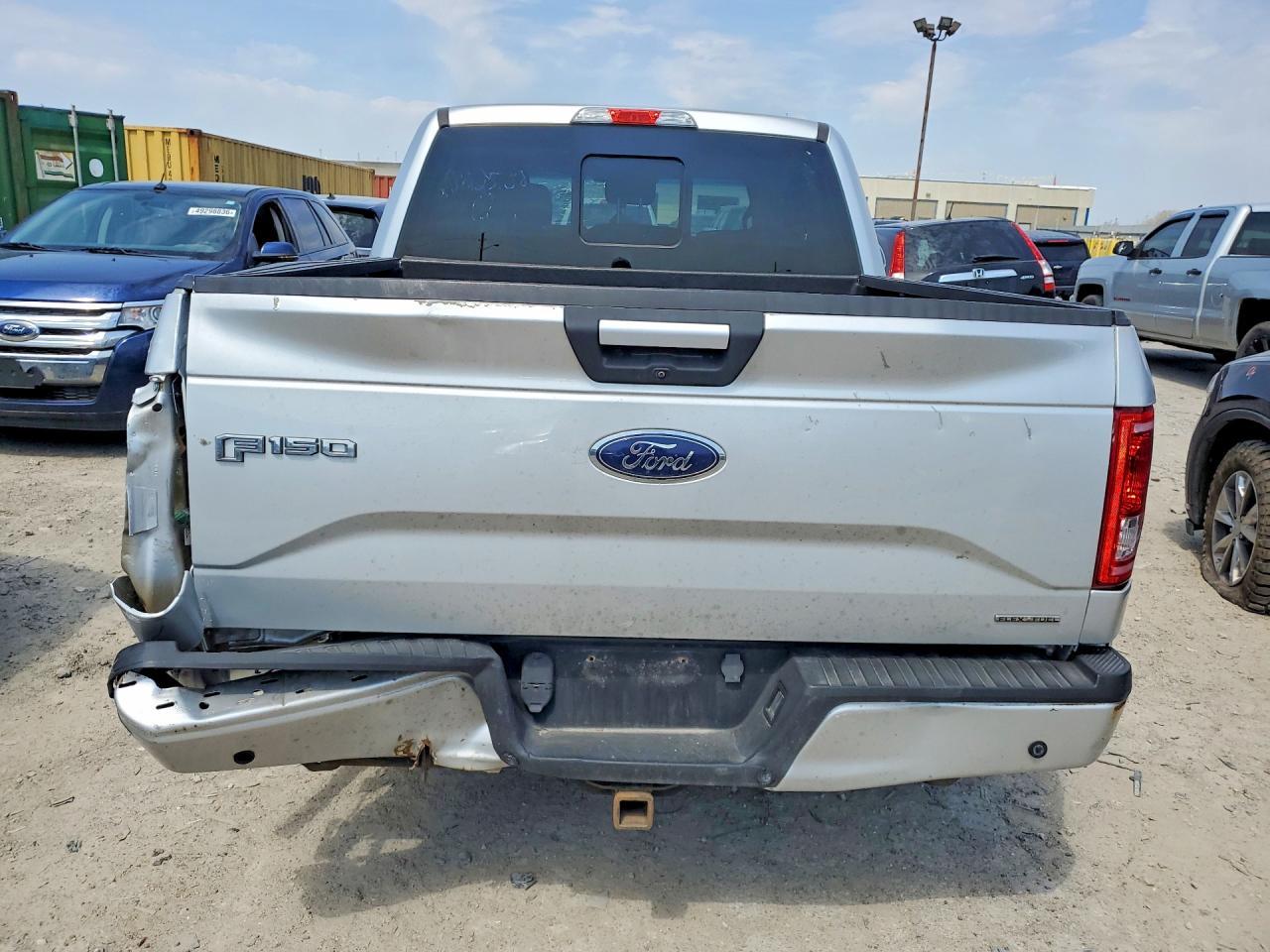 2015 Ford F150 Supercrew - Фото 6