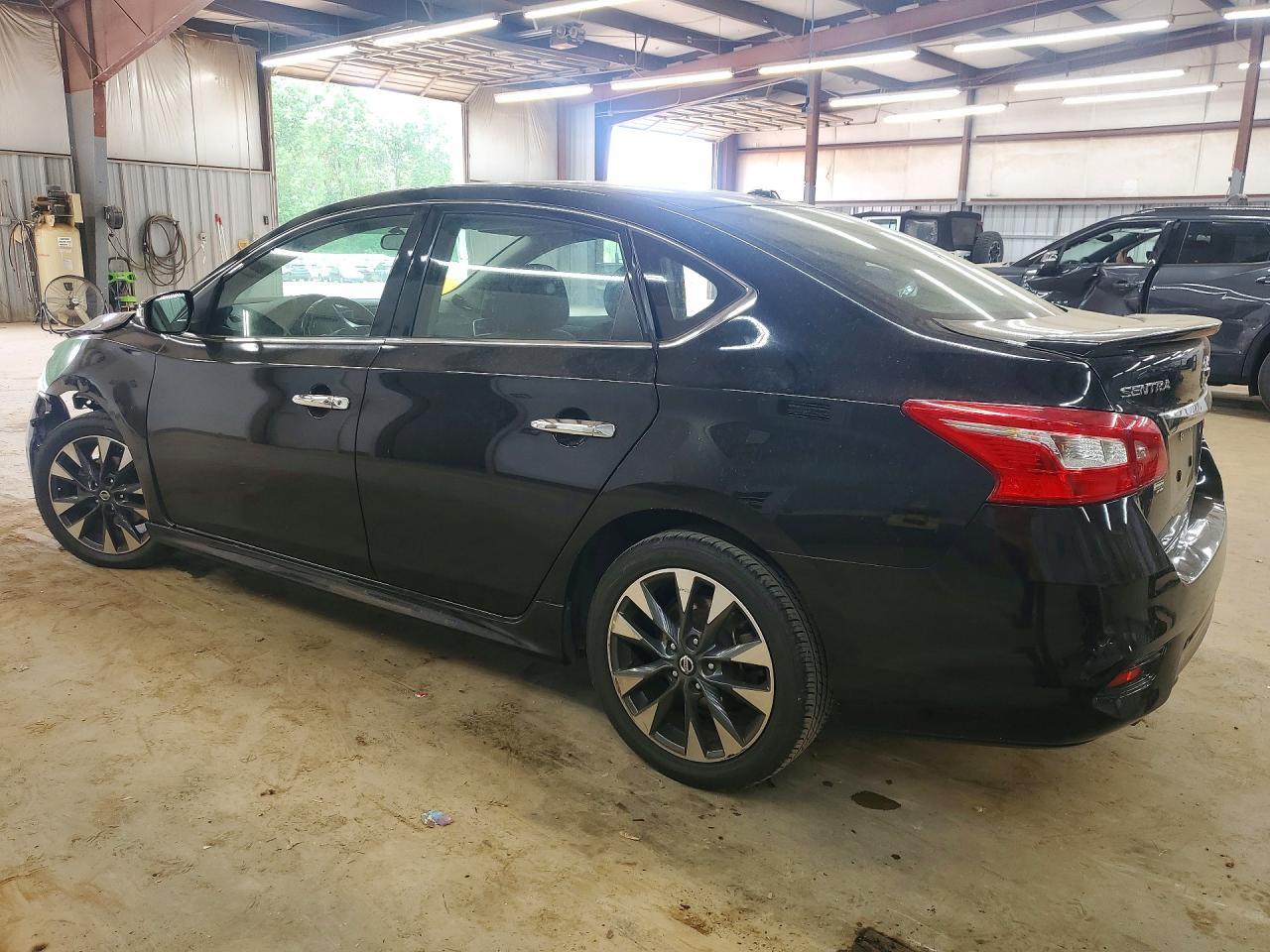 2019 Nissan Sentra Sr - Фото 2