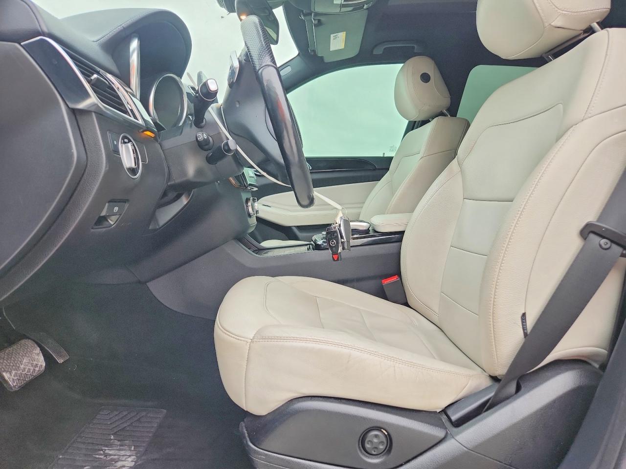 2017 Mercedes-Benz Gls 450 4Matic - Image 7