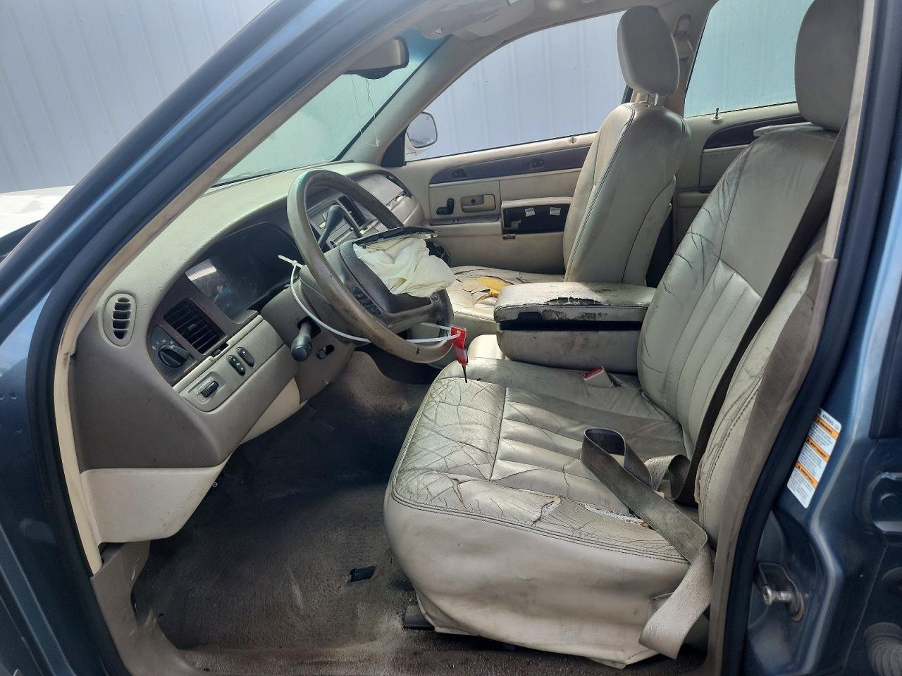 2004 Lincoln Town Car Executive - Фото 7
