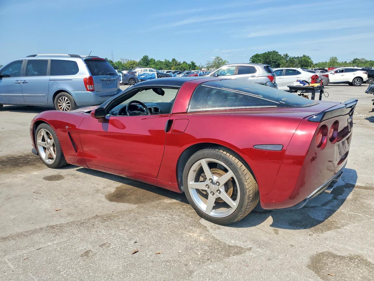 2006 Chevrolet Corvette - Фото 2