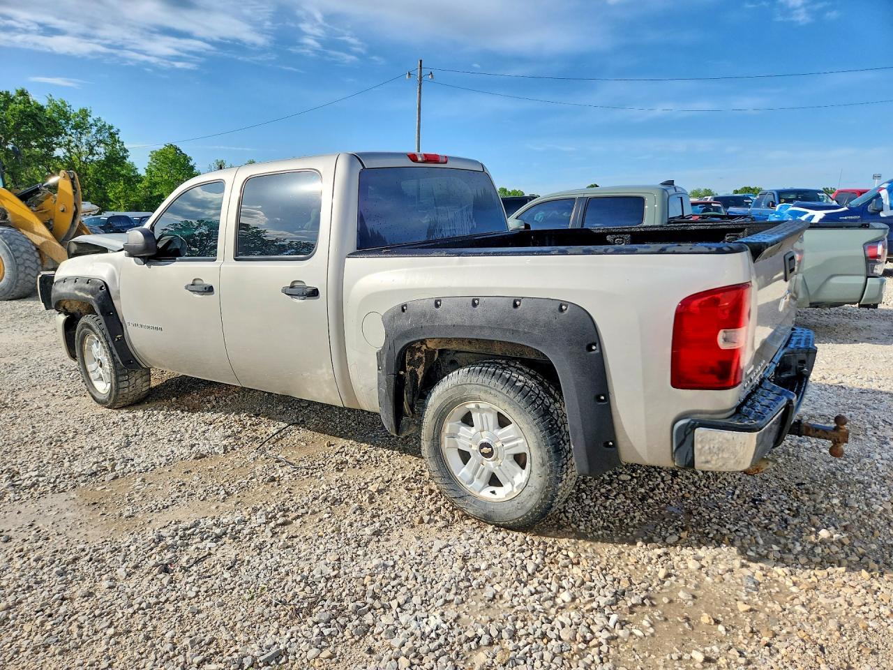 2008 Chevrolet Silverado K1500 - Фото 2
