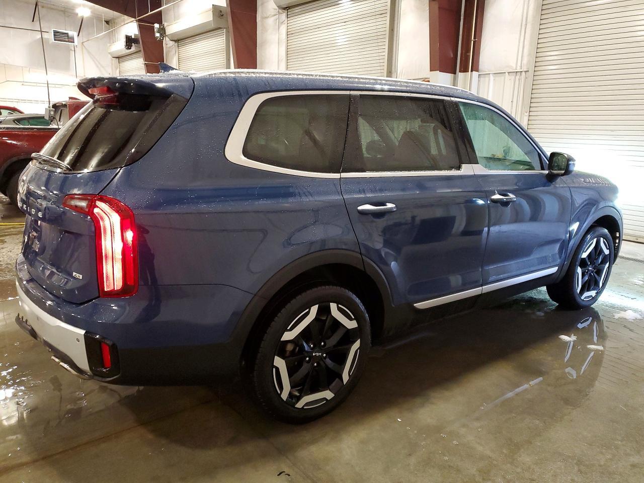 2024 Kia Telluride Ex Awd - Image 3
