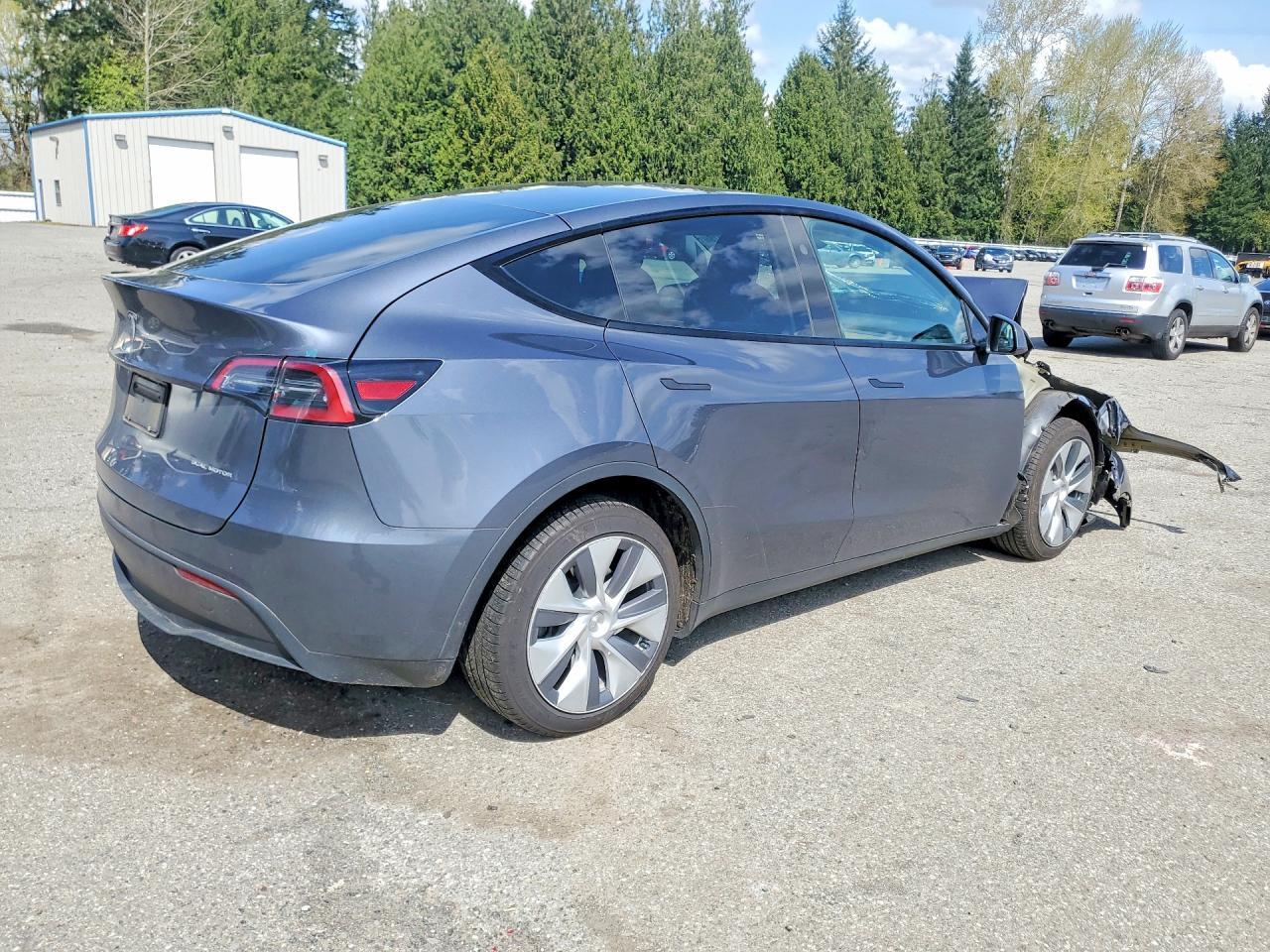 2023 Tesla Model Y - Фото 3