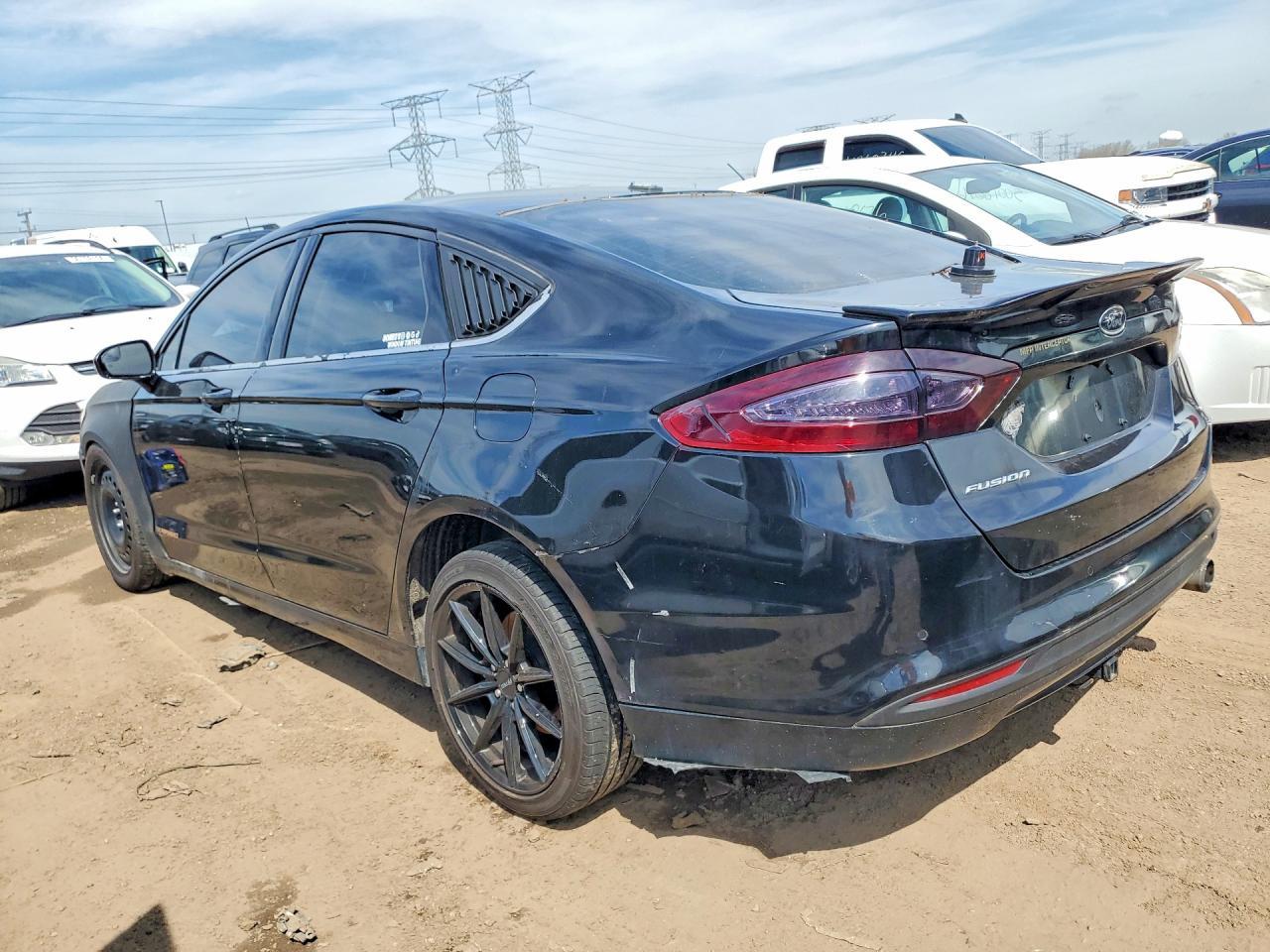 2016 Ford Fusion Se - Фото 2