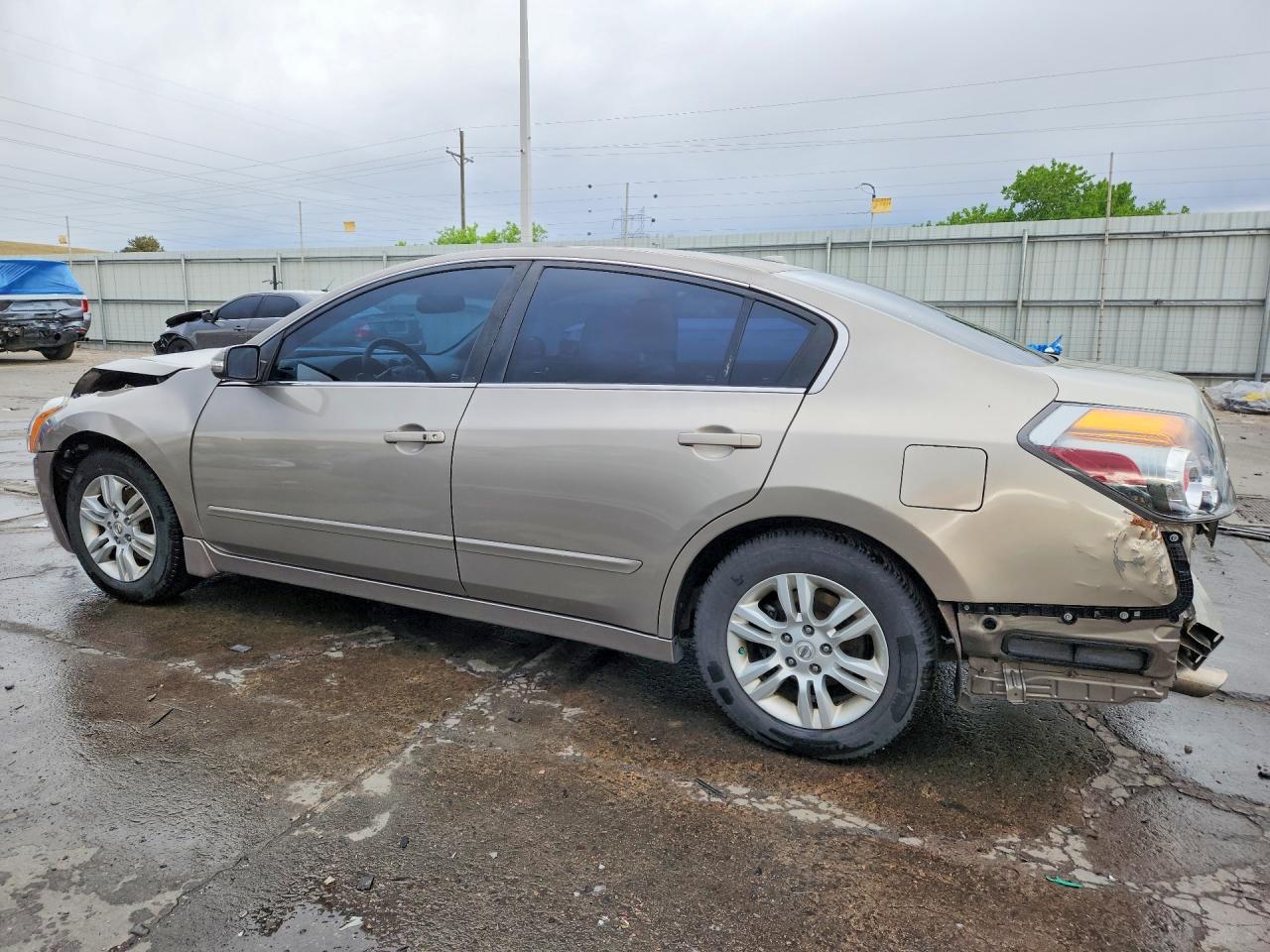 2011 Nissan Altima 2.5 - Image 2