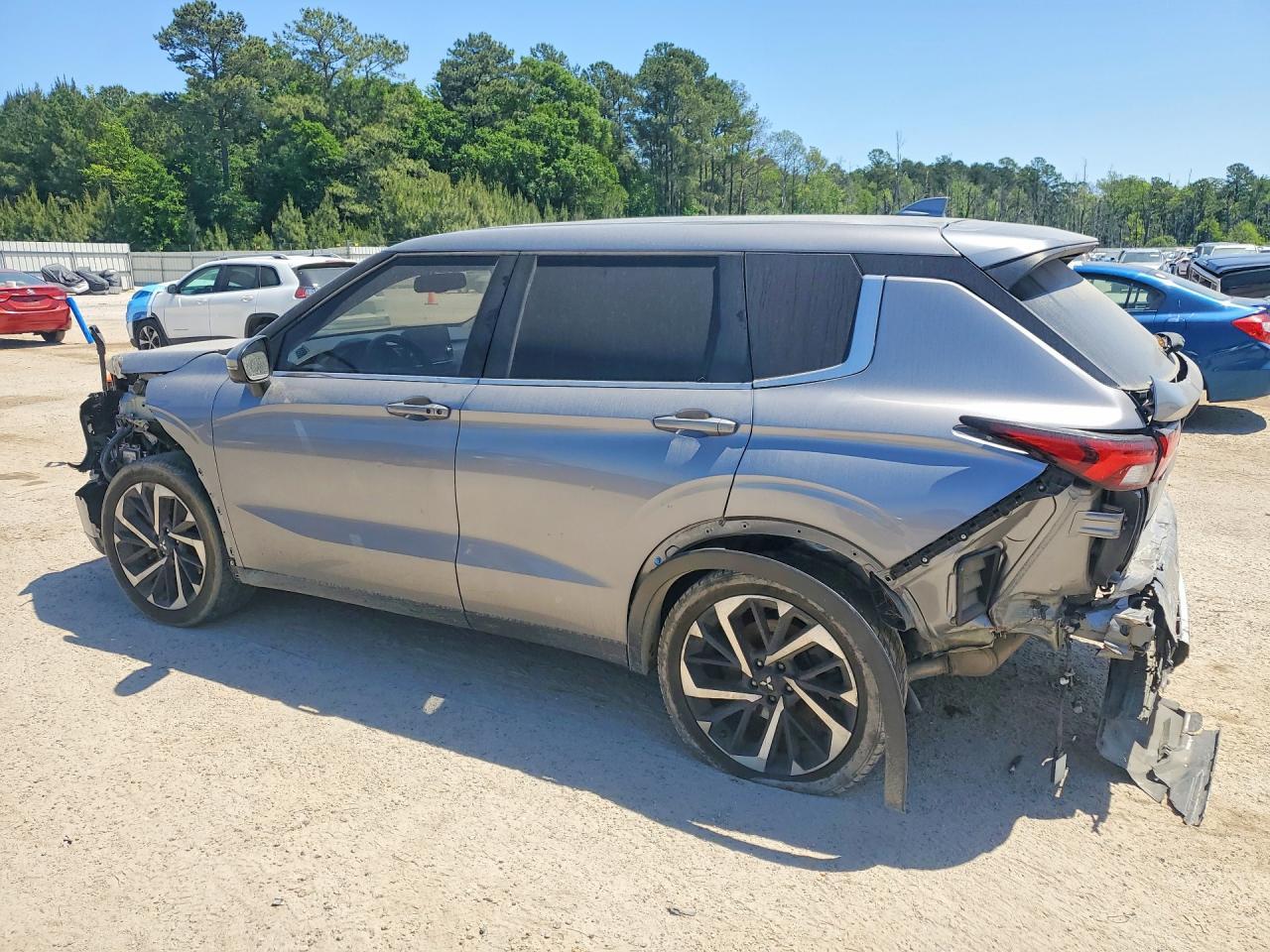 2022 Mitsubishi Outlander Se - Фото 2