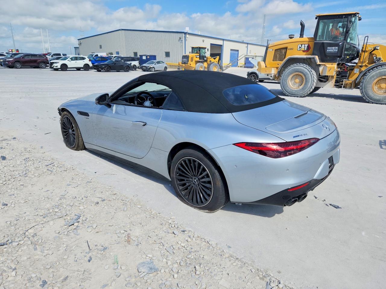 2025 Mercedes-Benz Sl 43 Amg - Image 2