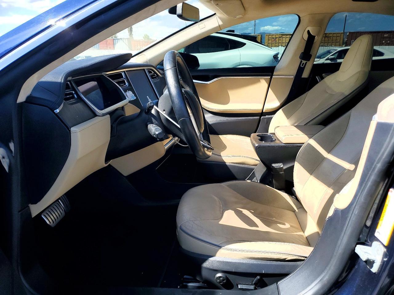 2013 Tesla Model S - Image 7