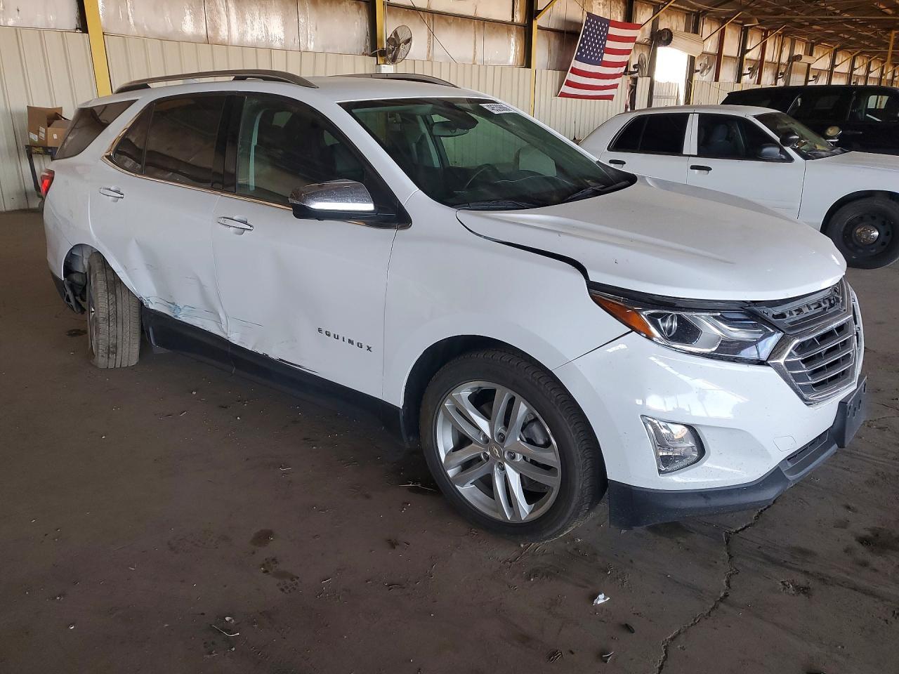 2020 Chevrolet Equinox Premier - Image 4