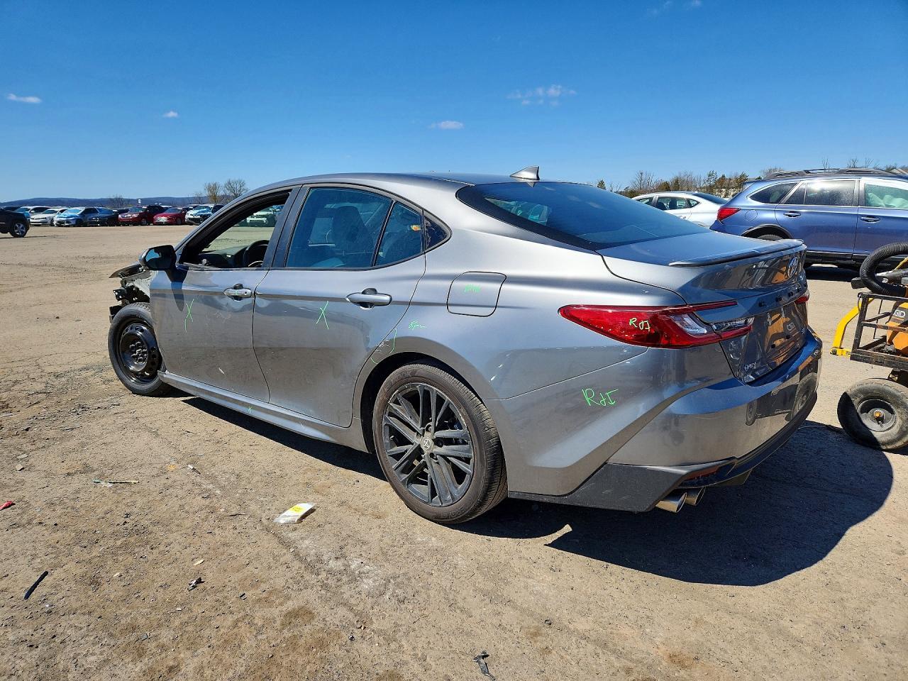 2025 Toyota Camry Se - Image 2