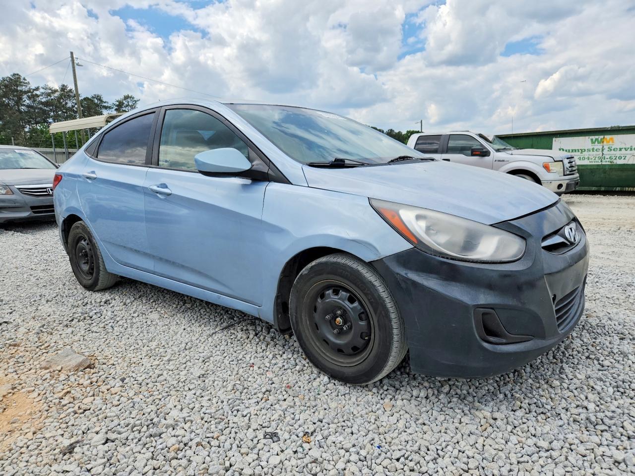 2013 Hyundai Accent Gls - Image 4