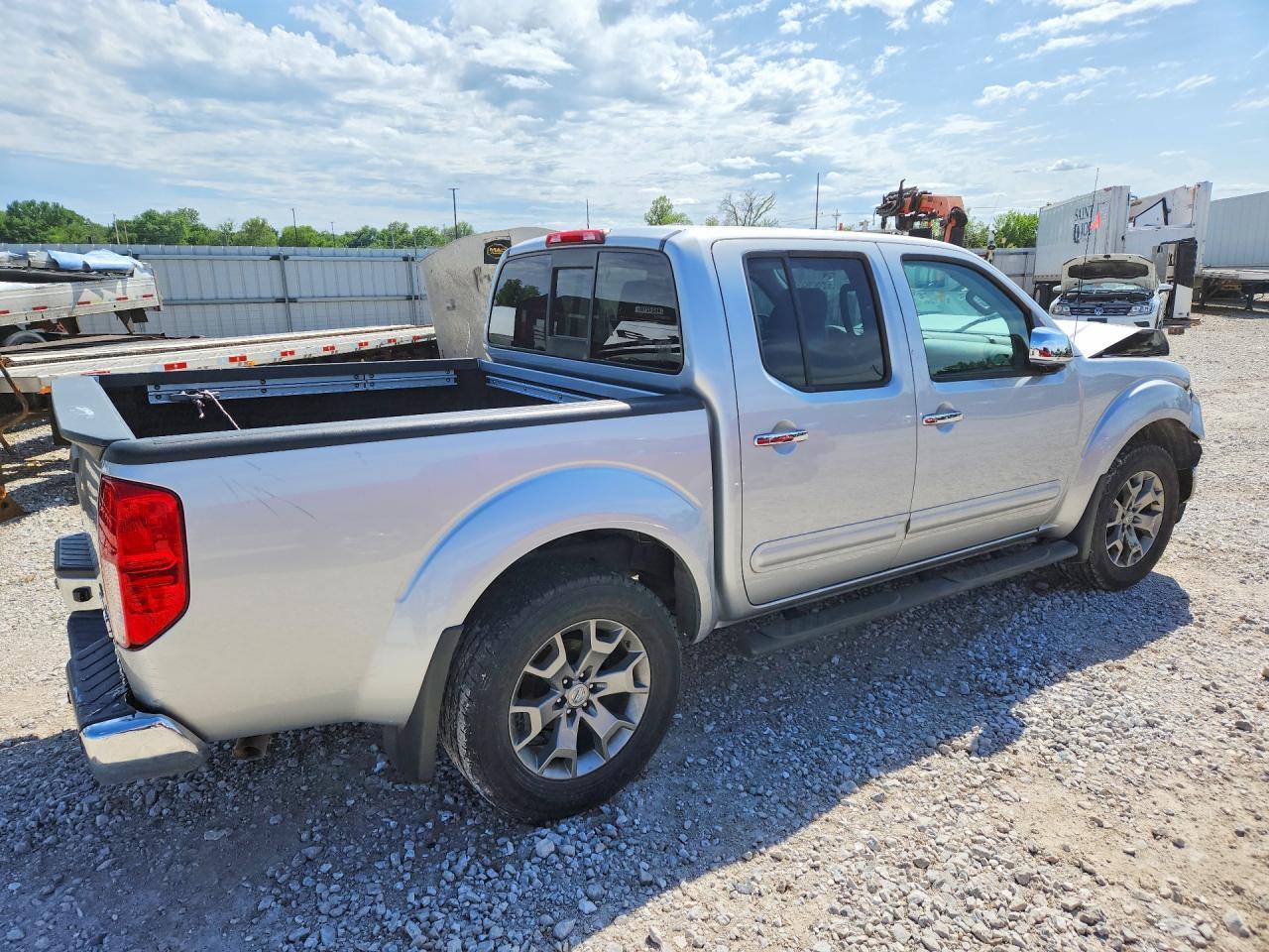 2019 Nissan Frontier Sl - Фото 3