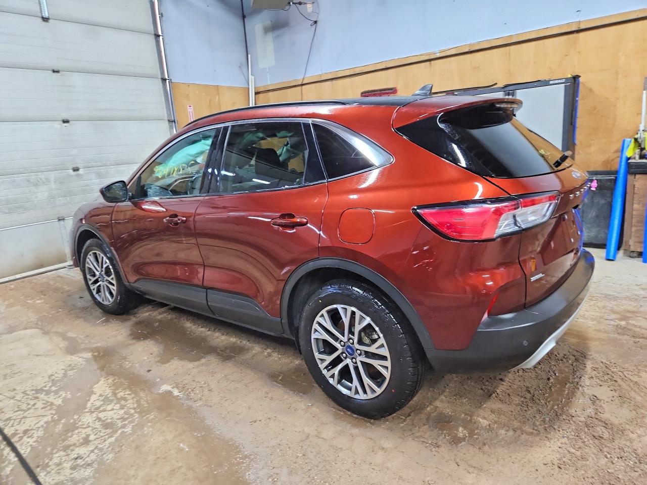 2021 Ford Escape Sel - Фото 2