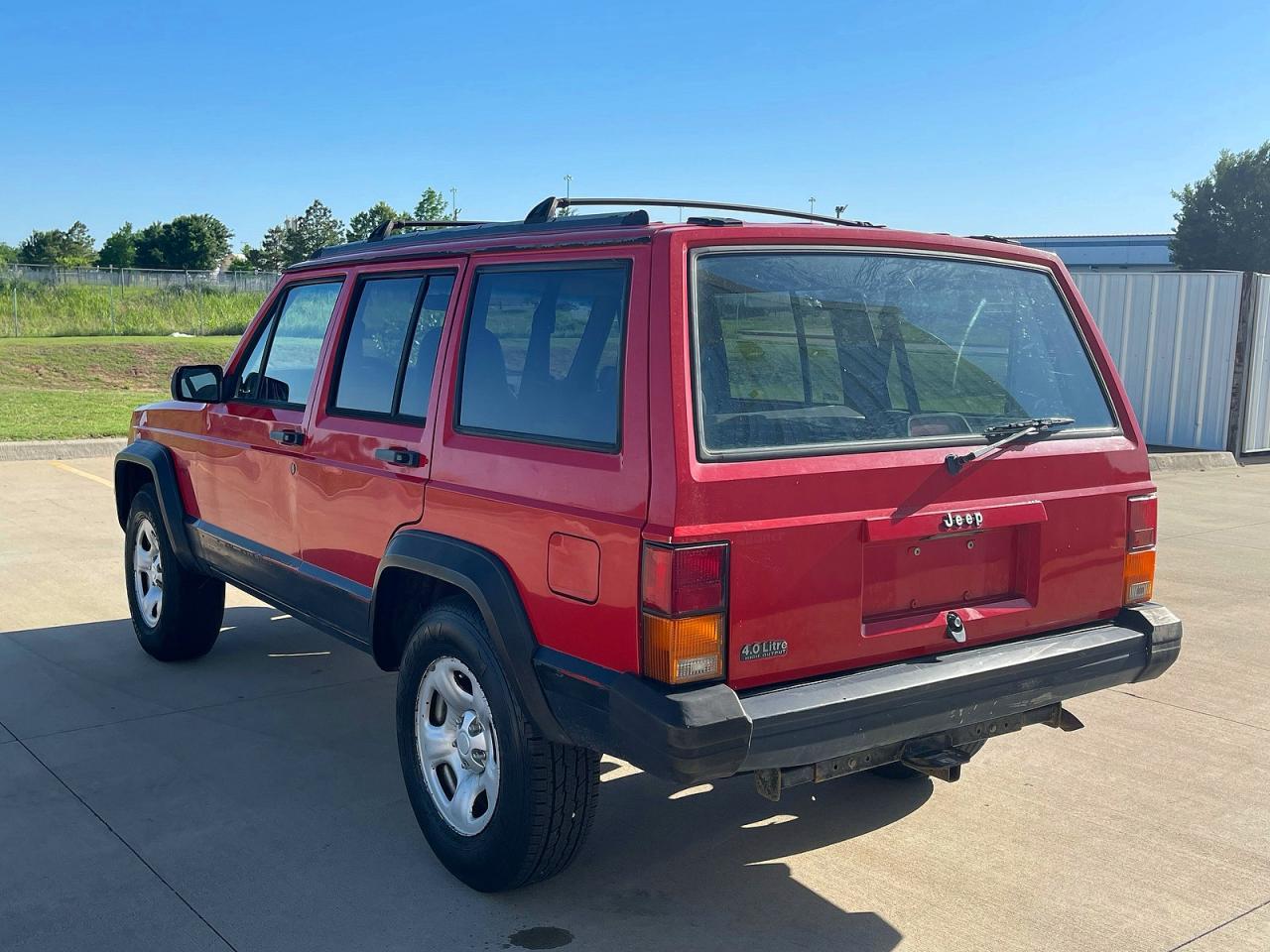 1995 Jeep Cherokee Sport - Image 3