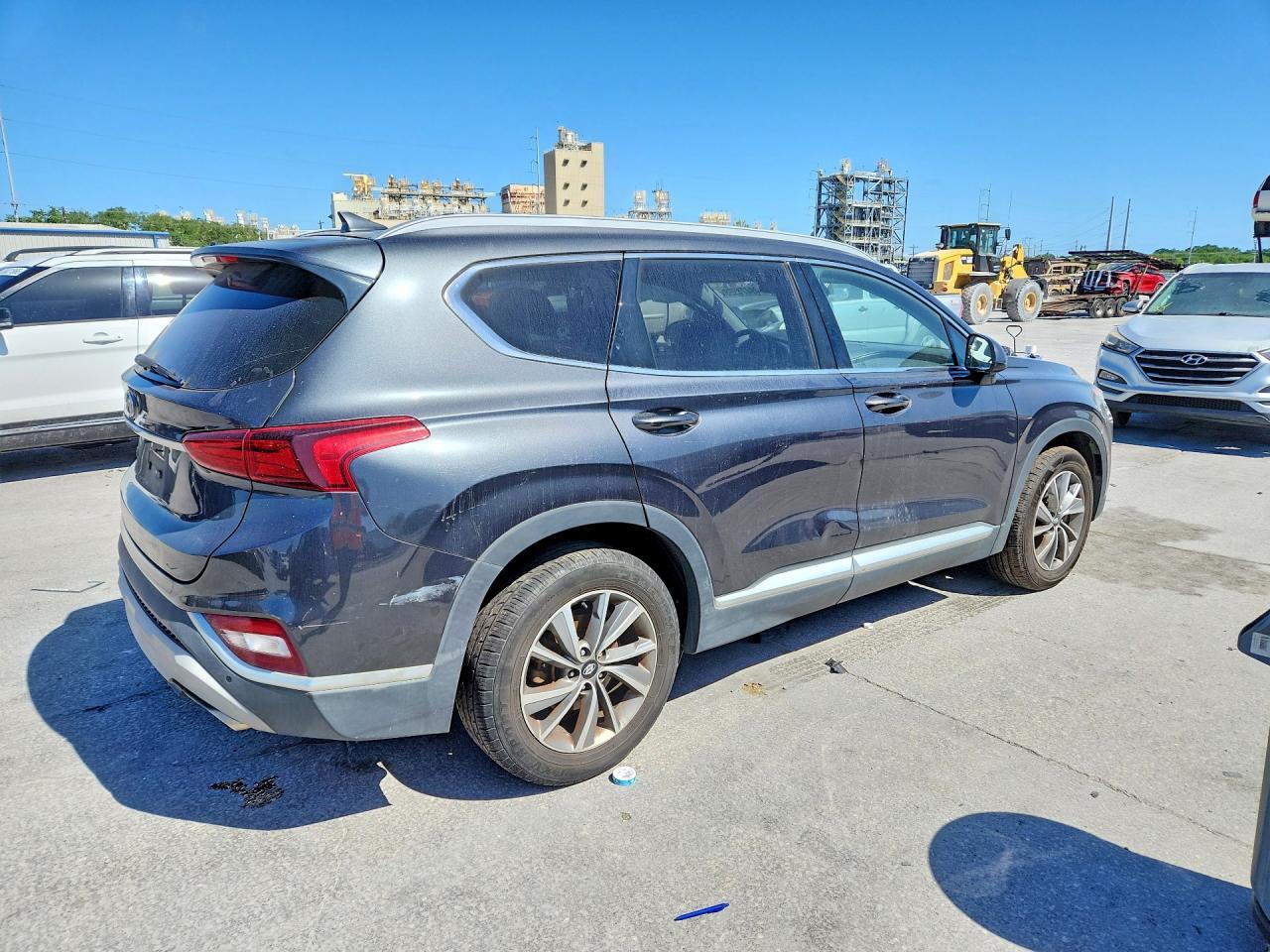2020 Hyundai Santa Fe Sel - Image 3