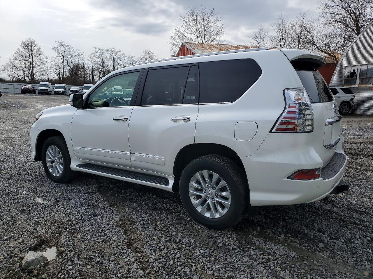 2018 Lexus Gx 460 Base - Image 2