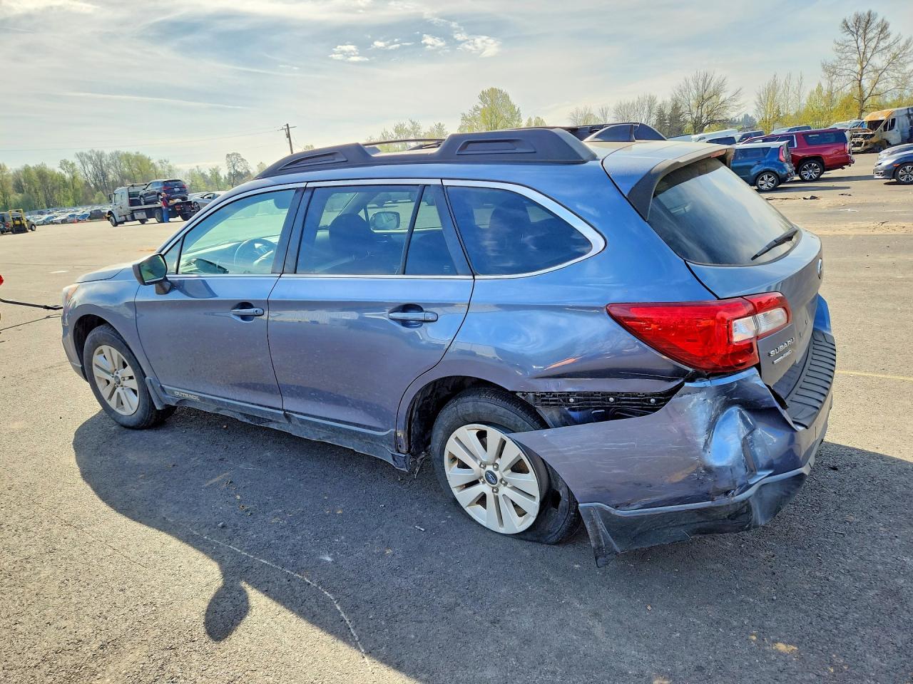 2017 Subaru Outback 2.5I Premium - Image 2