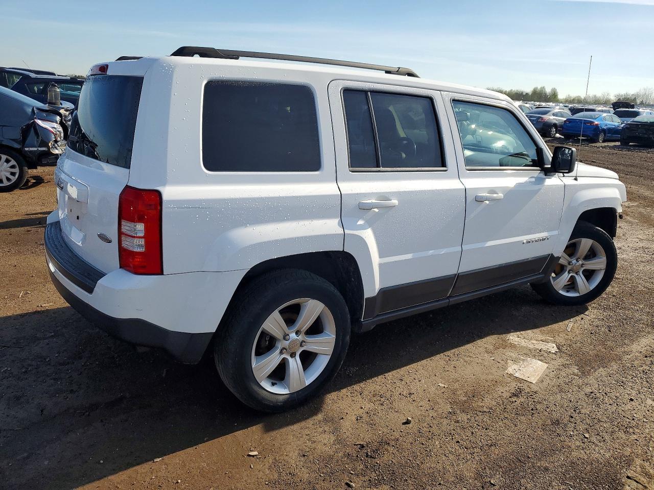 2014 Jeep Patriot Latitude - Фото 3