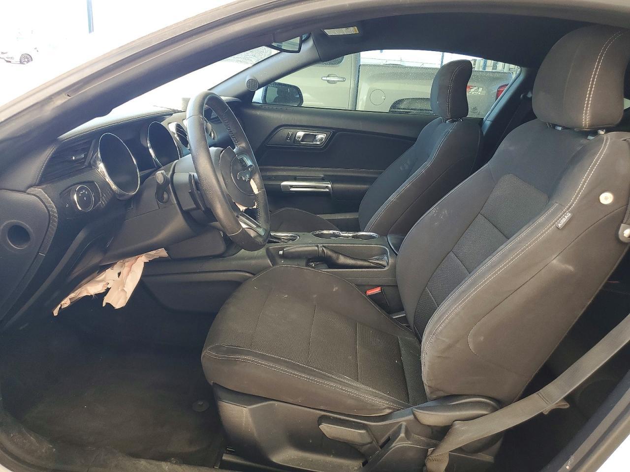 2015 Ford Mustang - Фото 7