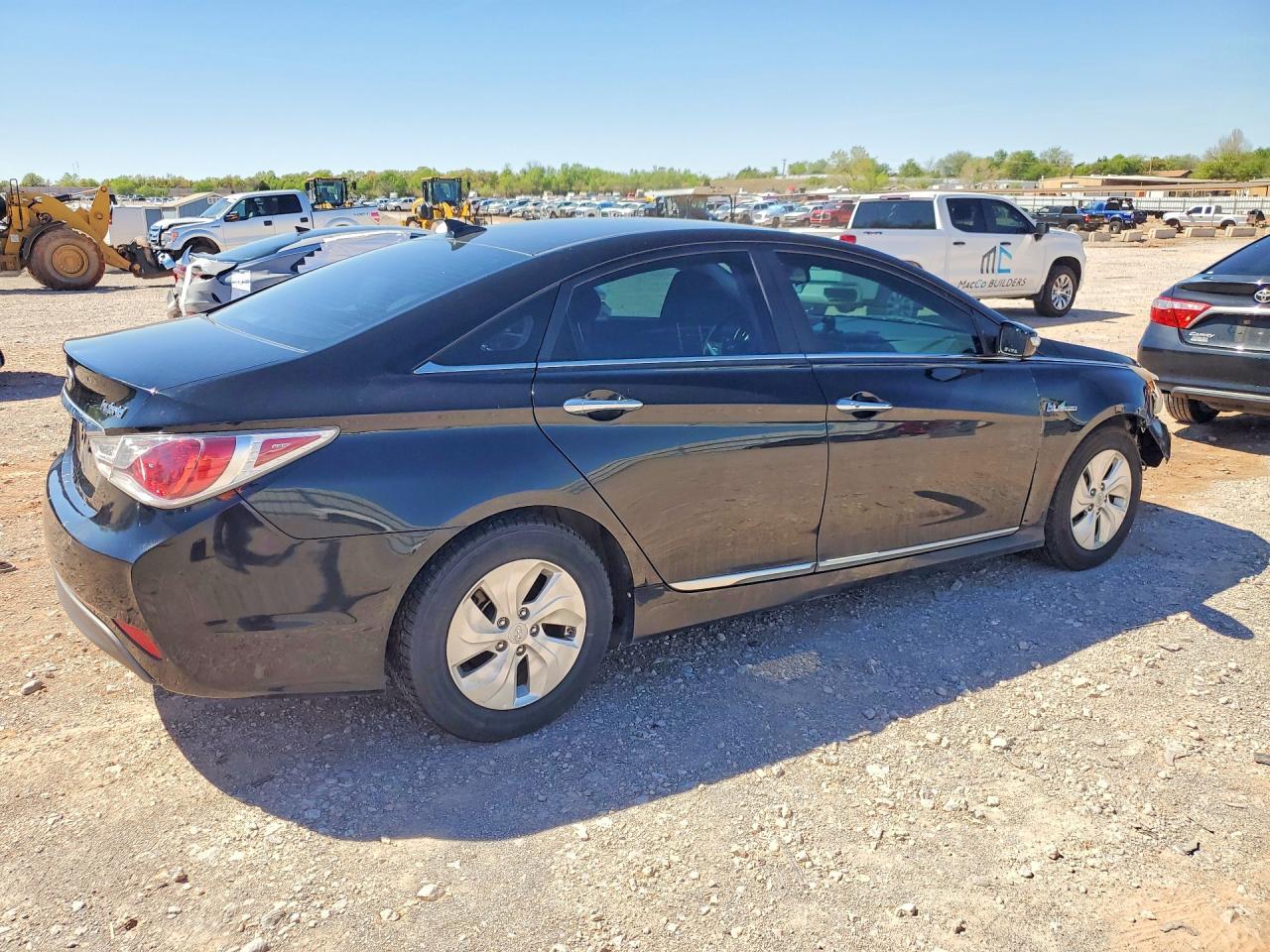 2015 Hyundai Sonata Hybrid Base - Image 3