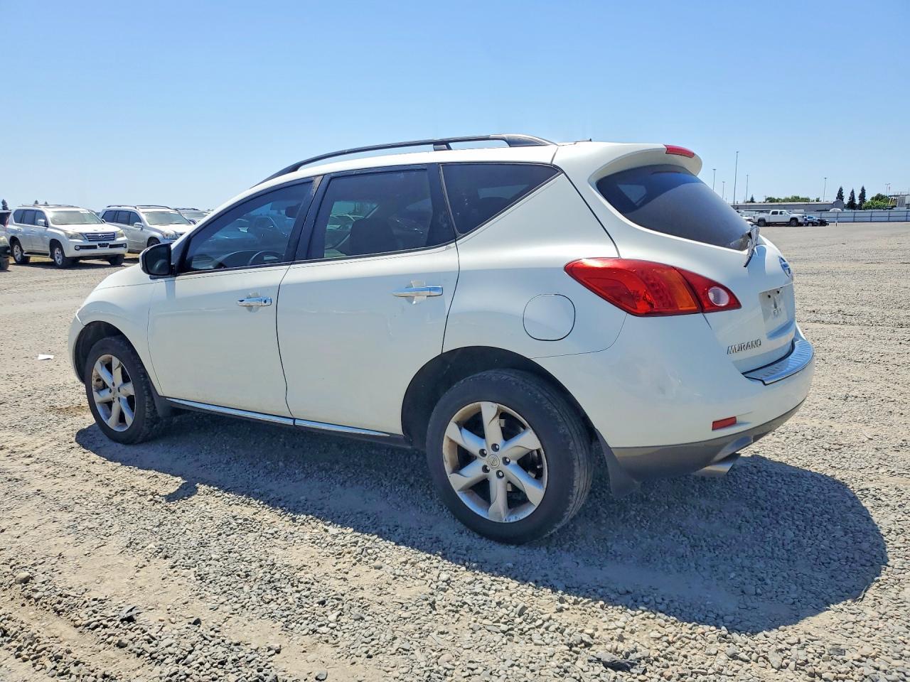 2009 Nissan Murano S - Image 2