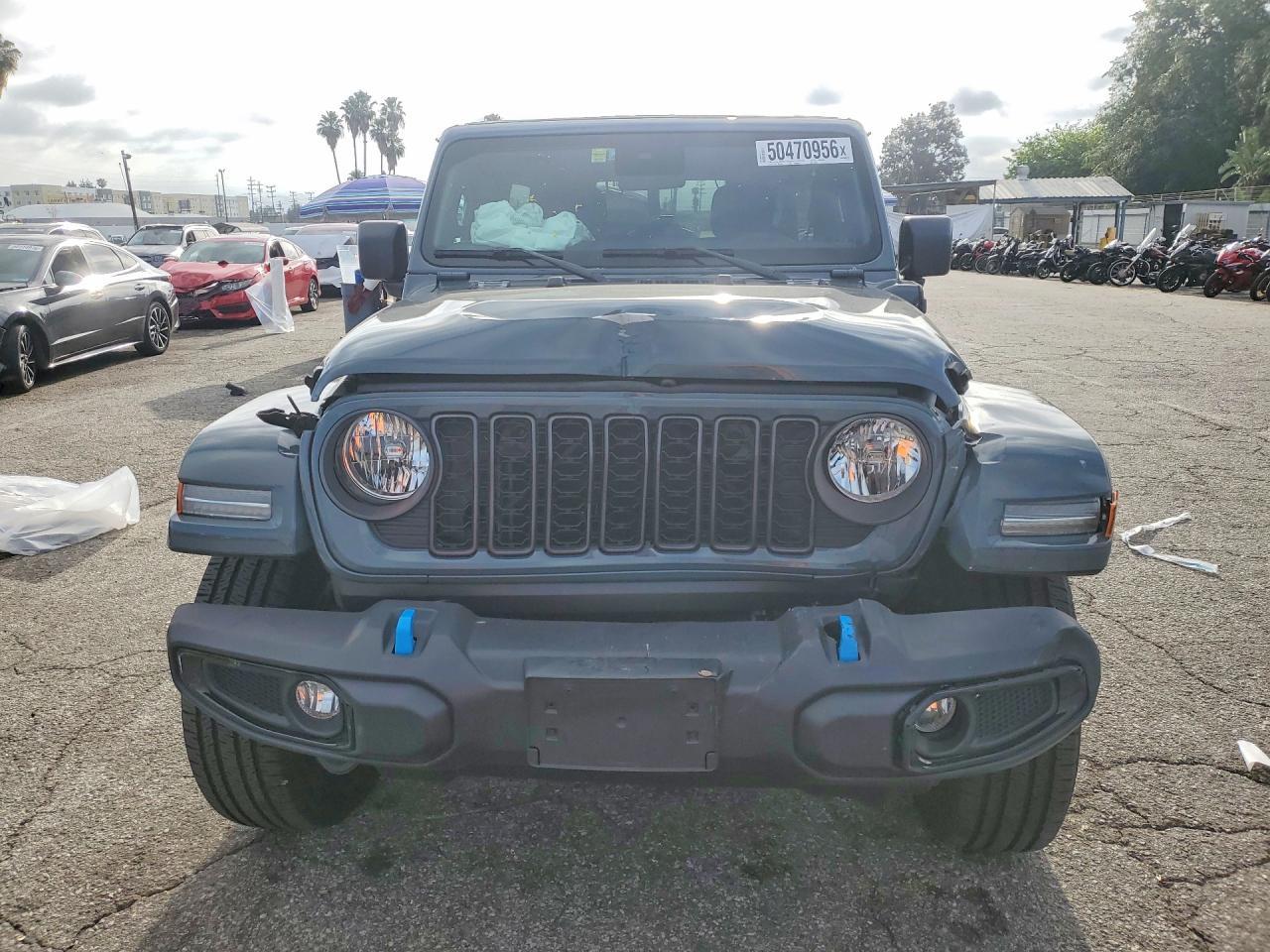 2024 Jeep Wrangler 4Xe - Image 5
