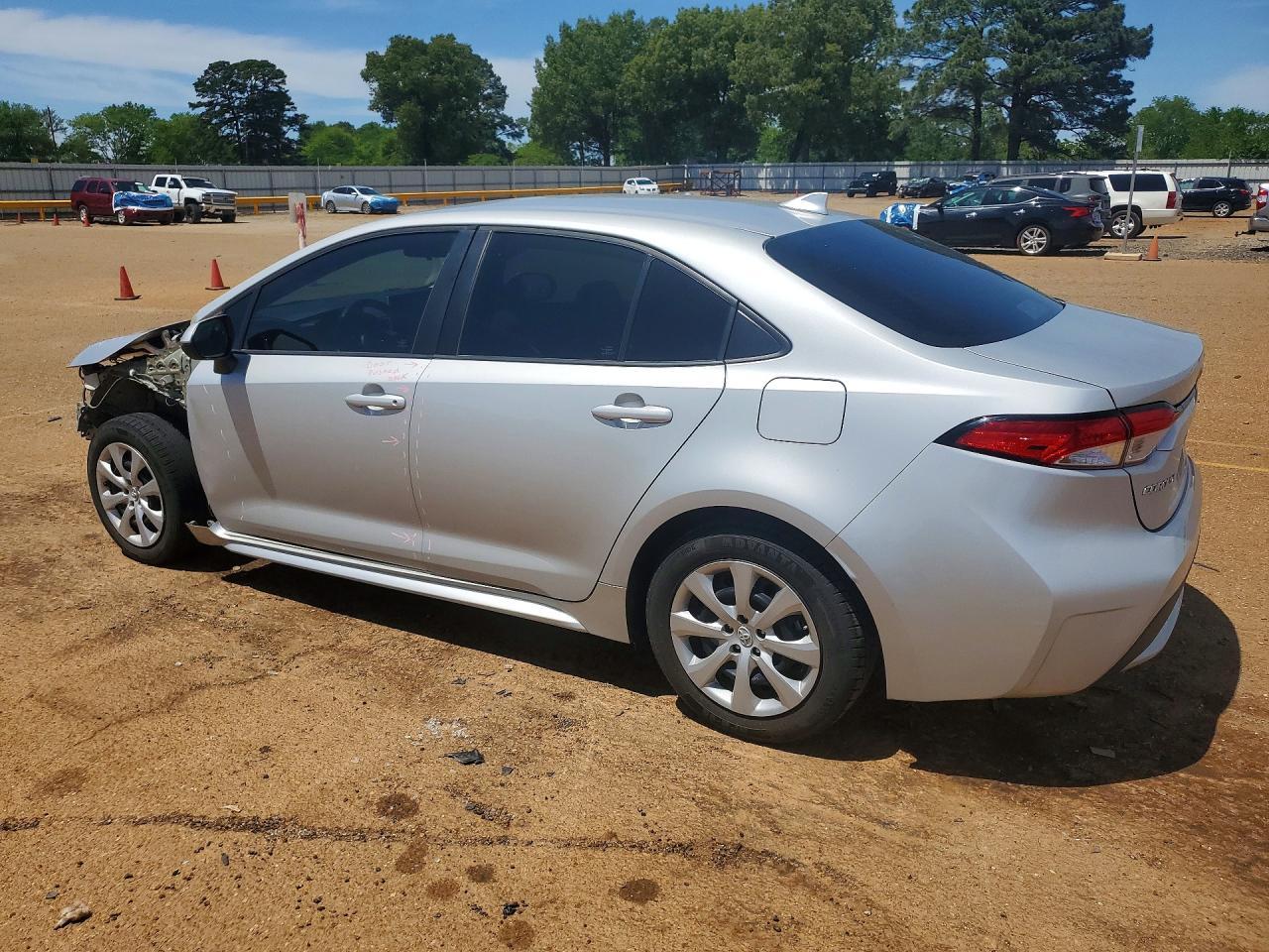 2021 Toyota Corolla Le - Image 2