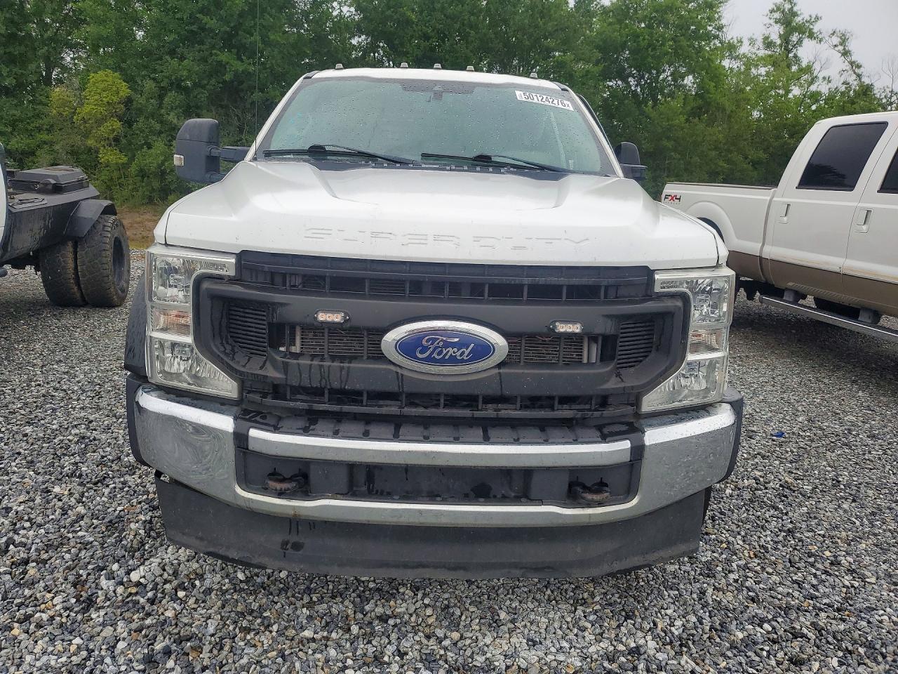 2020 Ford F550 Super Duty - Image 4