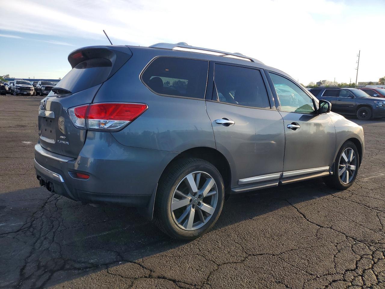 2015 Nissan Pathfinder Platinum - Фото 3