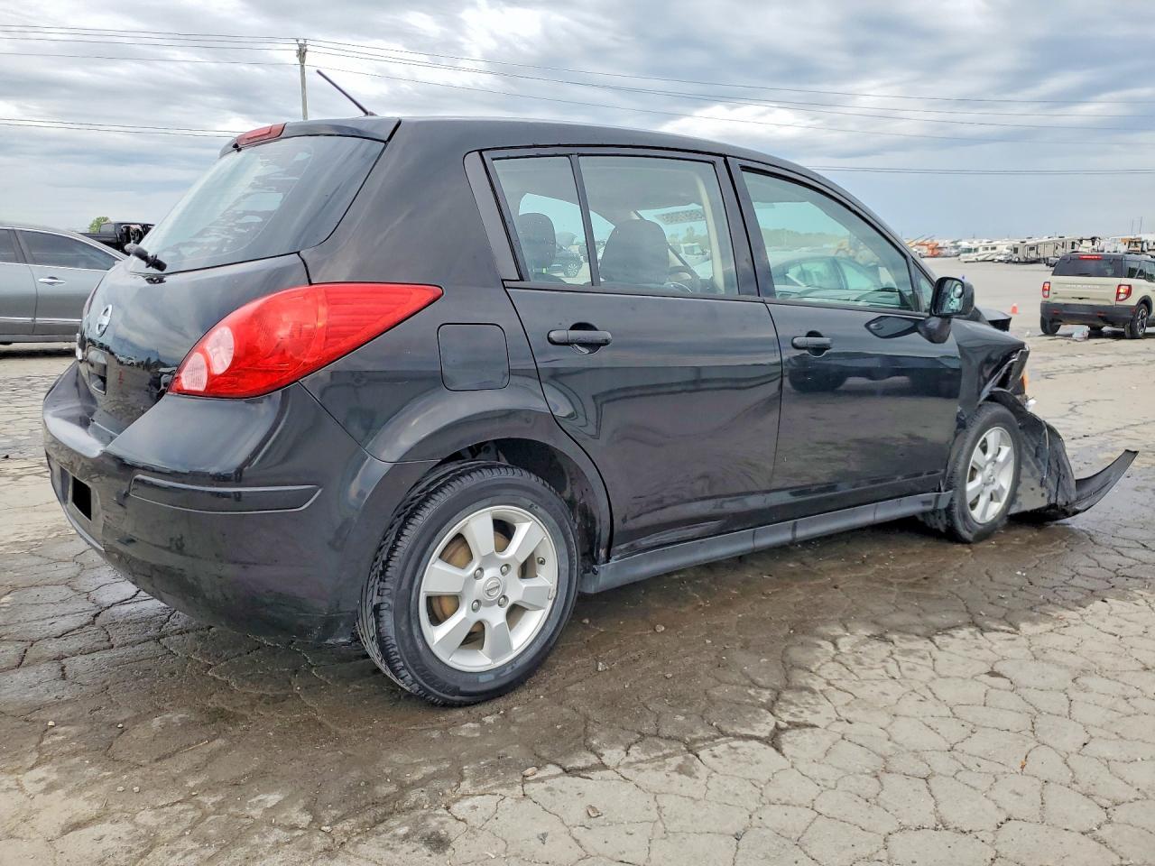 2009 Nissan Versa 1.8 S - Фото 3