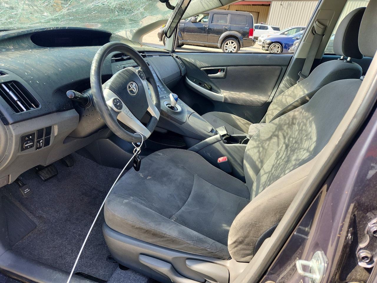 2011 Toyota Prius Three - Фото 7