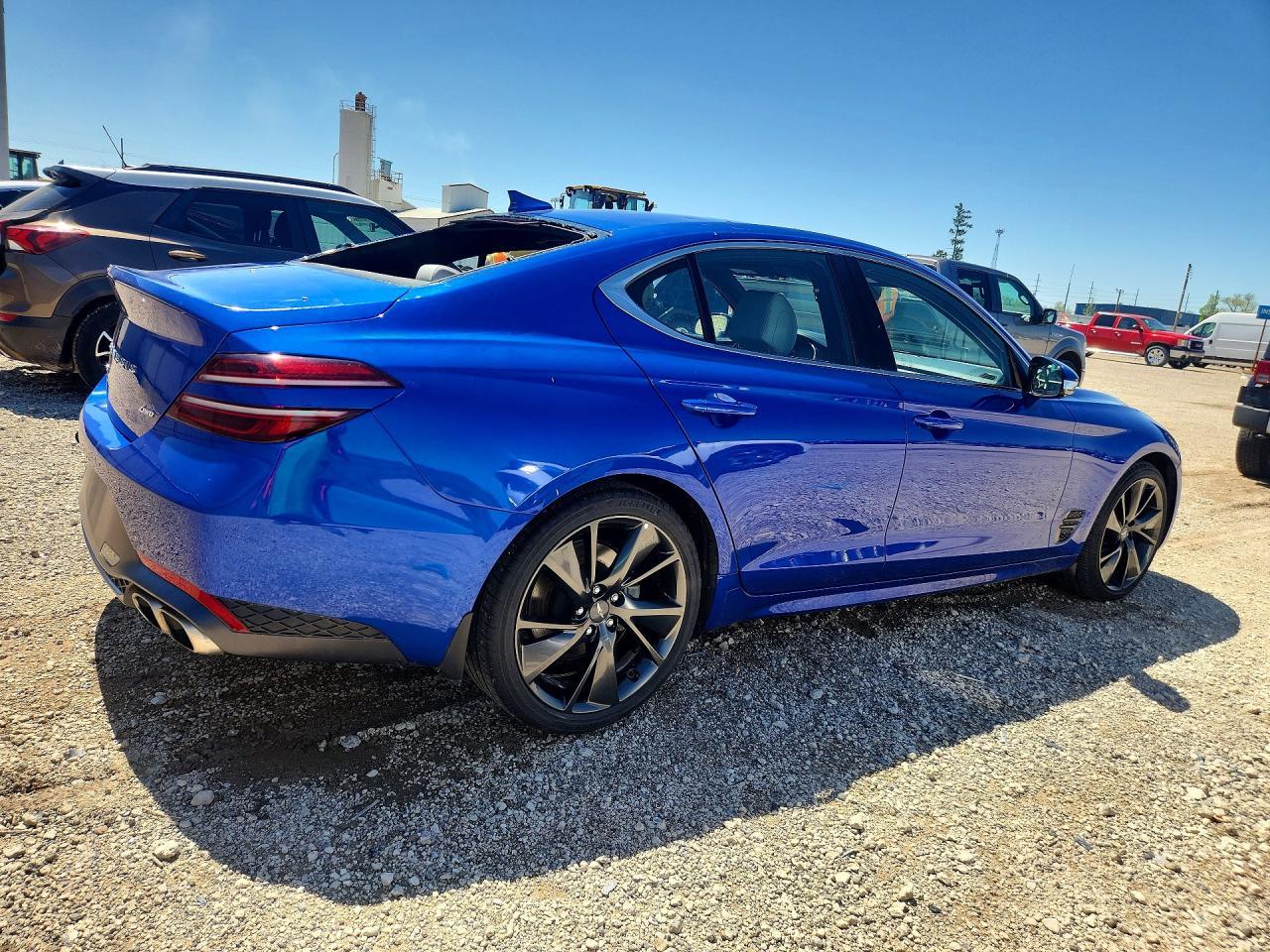2023 Genesis G70 2.0T - Image 3
