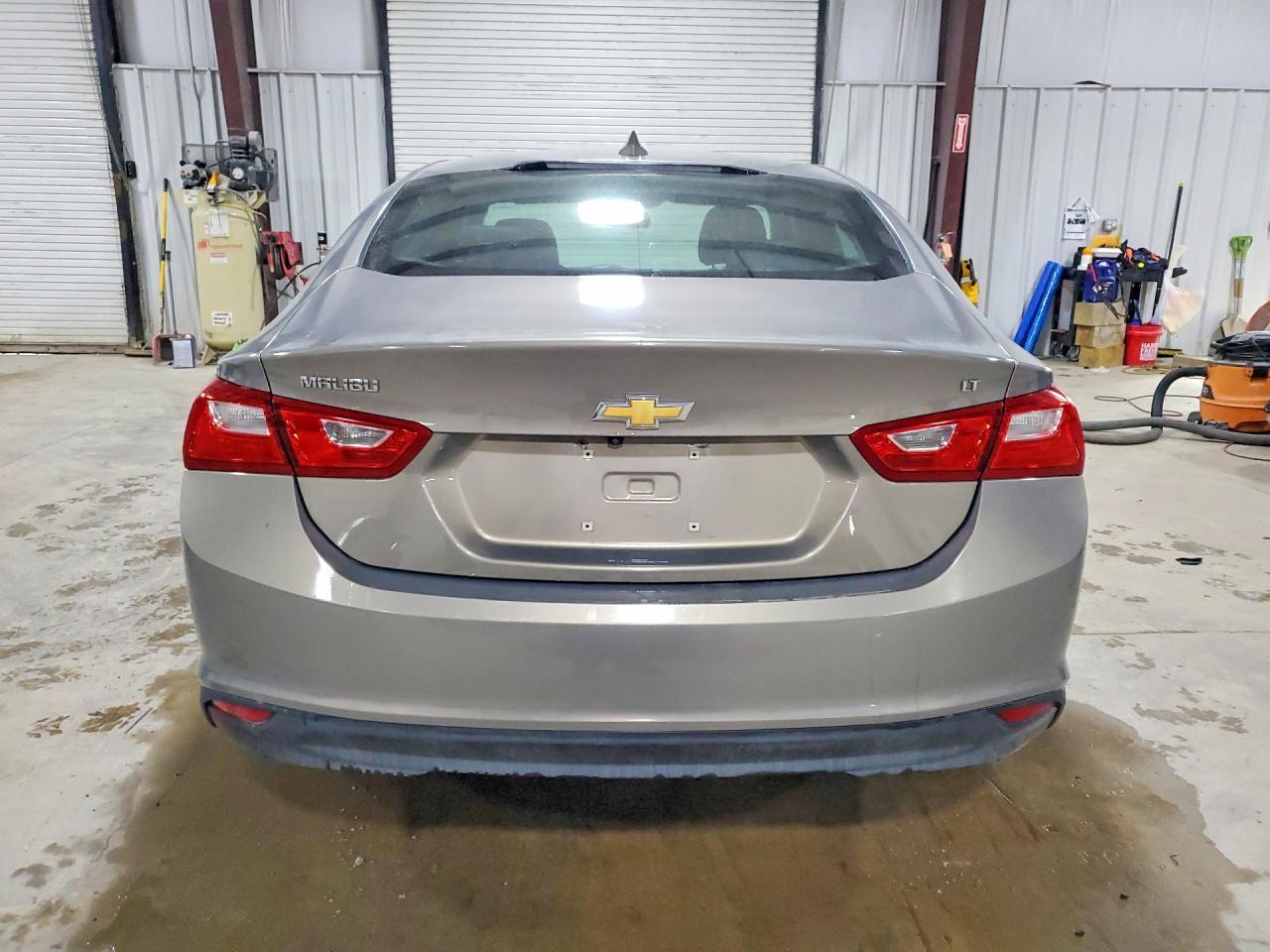 2017 Chevrolet Malibu Lt - Фото 6