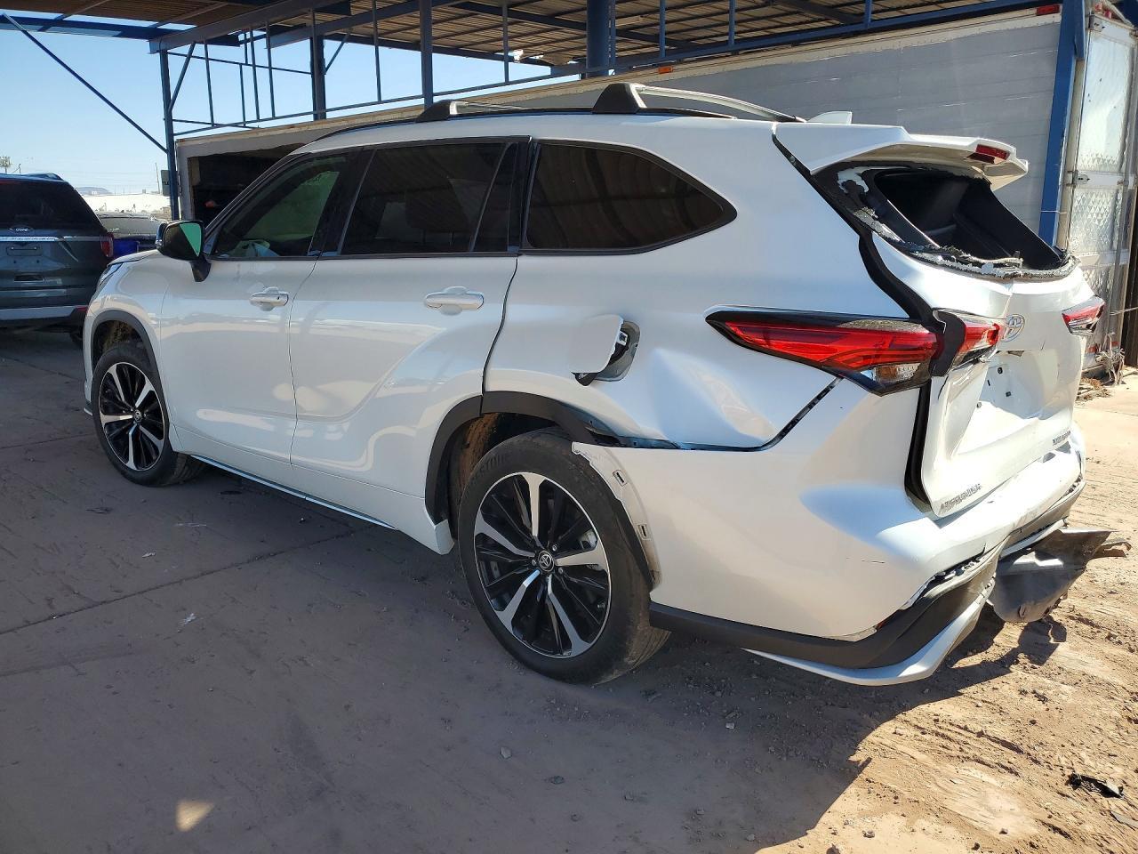 2022 Toyota Highlander Xse - Фото 2