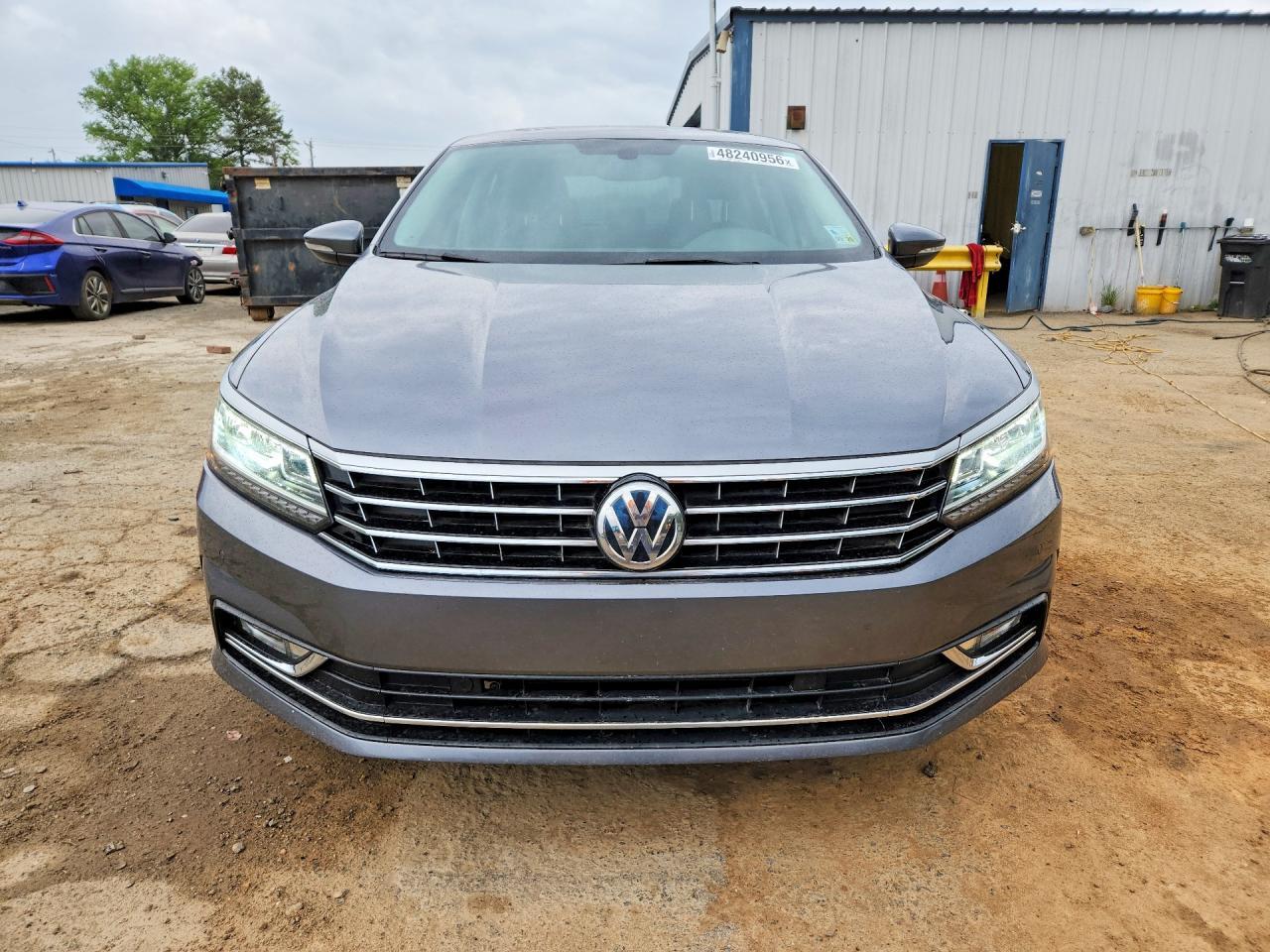 2018 Volkswagen Passat Se - Image 5
