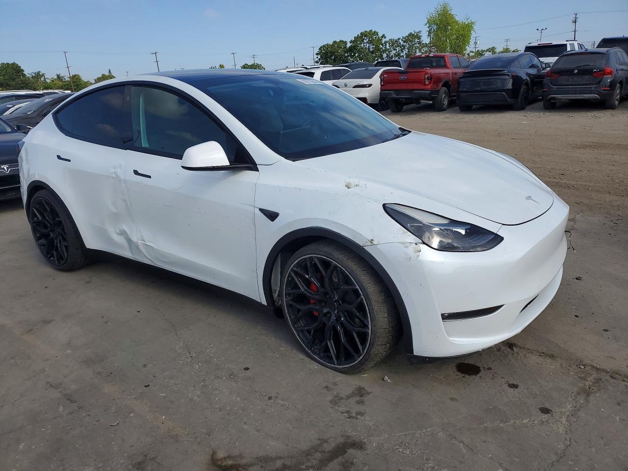 2022 Tesla Model Y - Фото 4