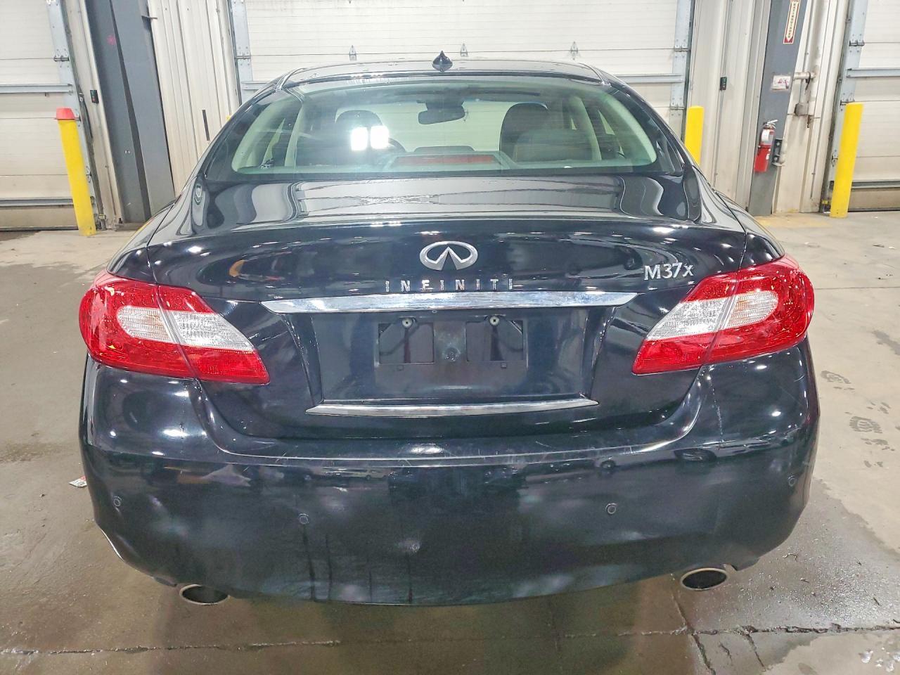 2013 Infiniti M37 X - Image 6