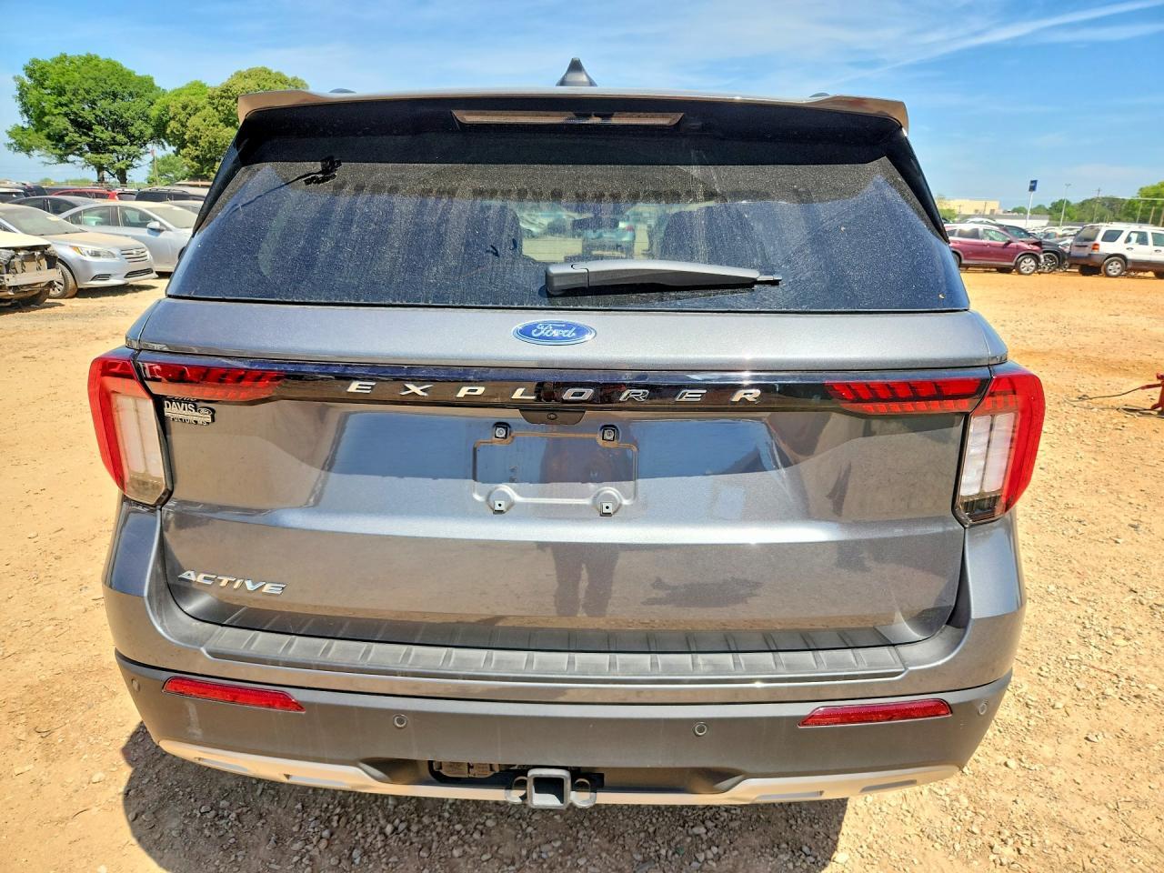 2025 Ford Explorer Active - Фото 6