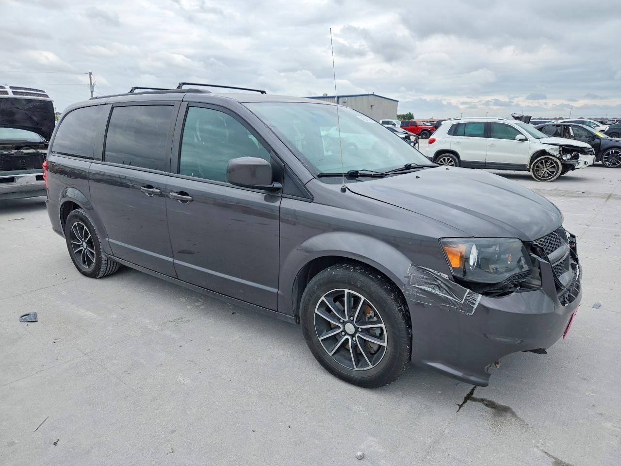 2018 Dodge Grand Caravan Gt - Image 4