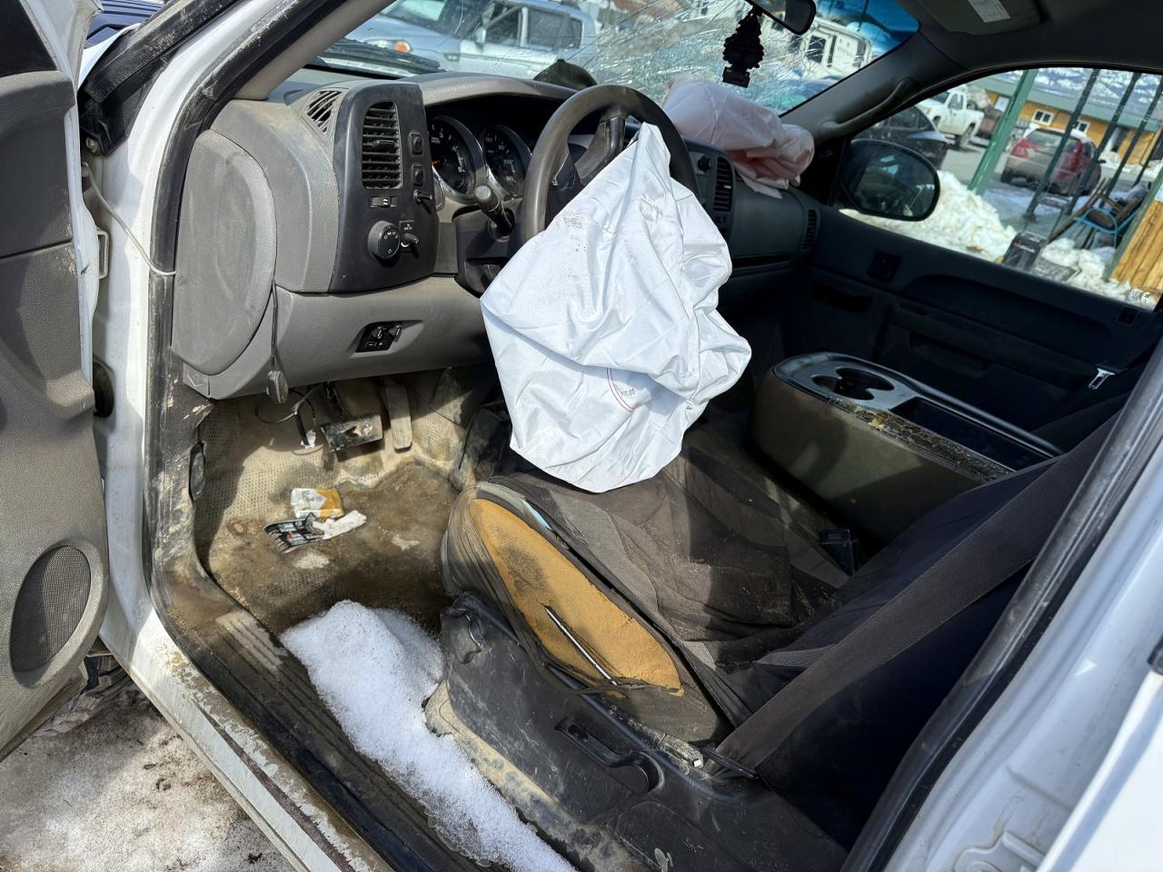 2011 Chevrolet Silverado K2500 Heavy Duty - Фото 6