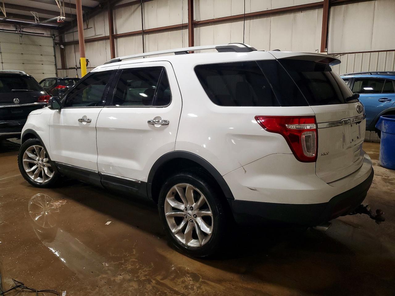 2013 Ford Explorer Xlt - Image 2