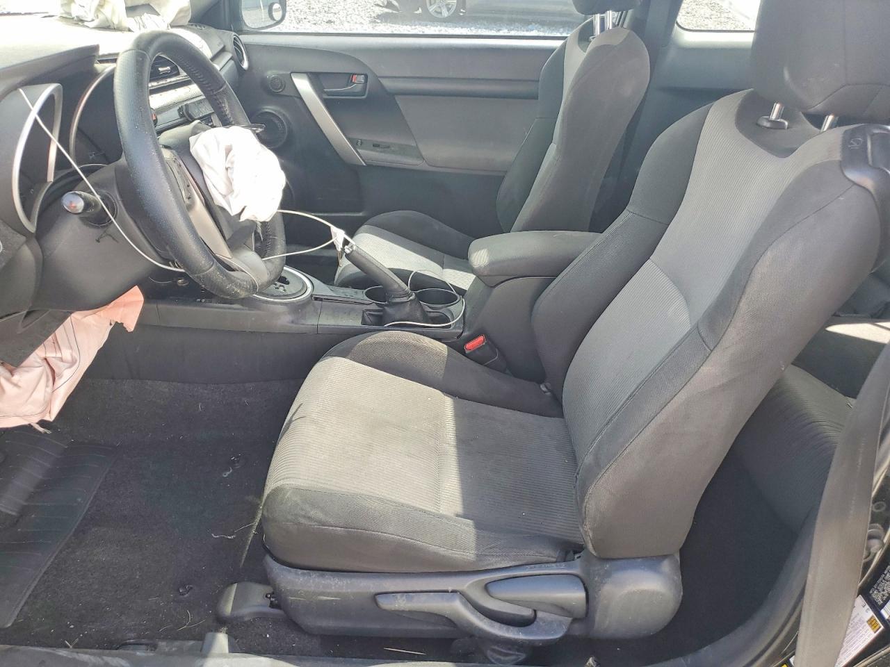 2014 Scion Tc Base - Image 7