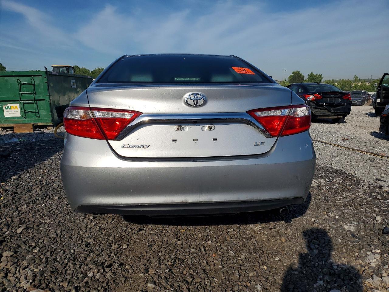2016 Toyota Camry Le - Фото 6