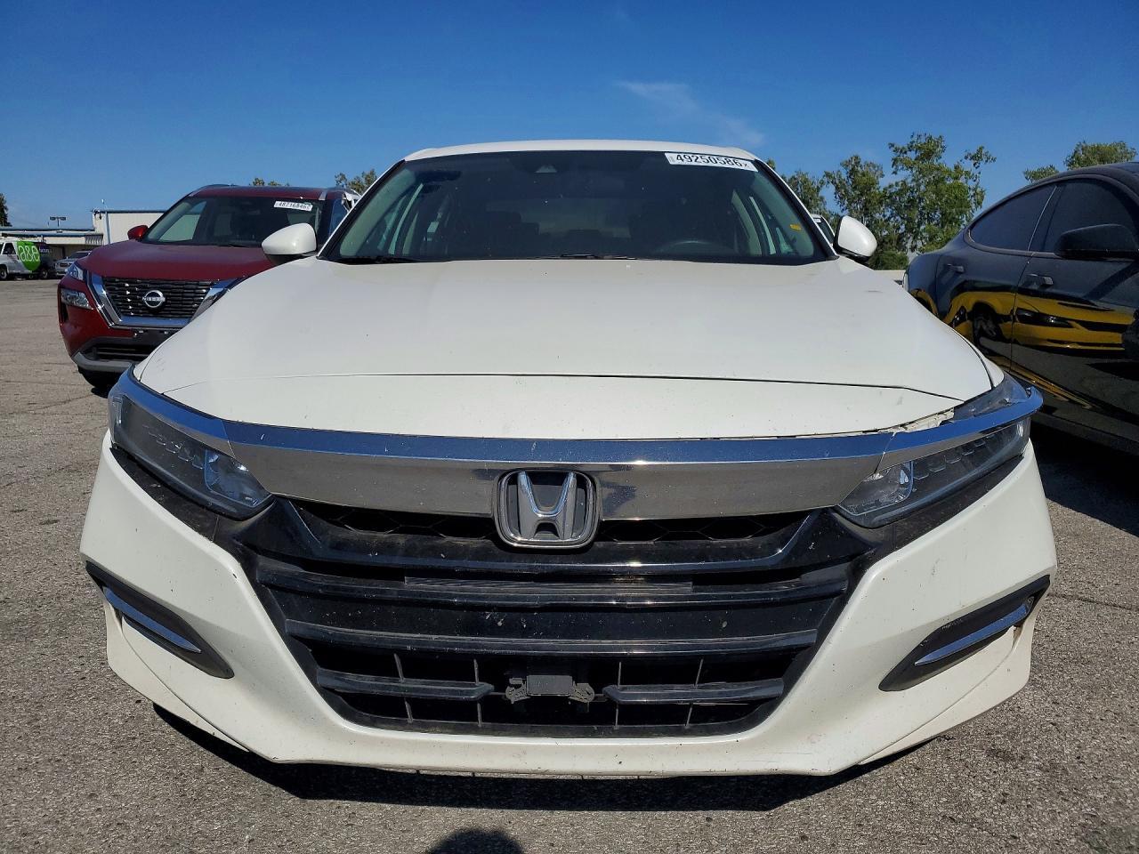 2018 Honda Accord Hybrid - Image 5